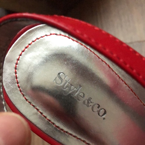 Red patent leather high heels size 8 - Picture 8 of 11